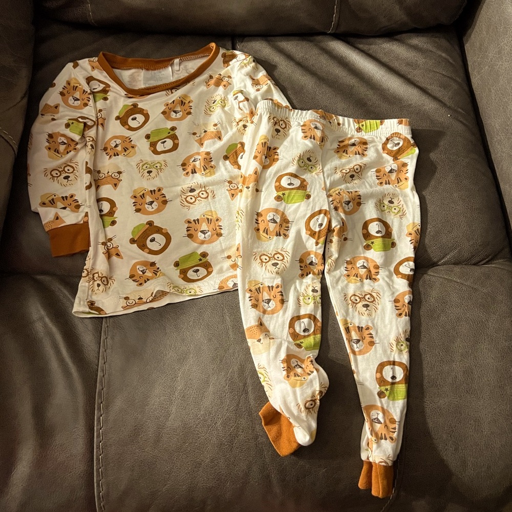 Tres Beau et Belle 2pc Animal Bamboo pj set
